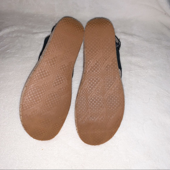 Eddie Bauer Black Leather Tamarind Sandals - Picture 6 of 7